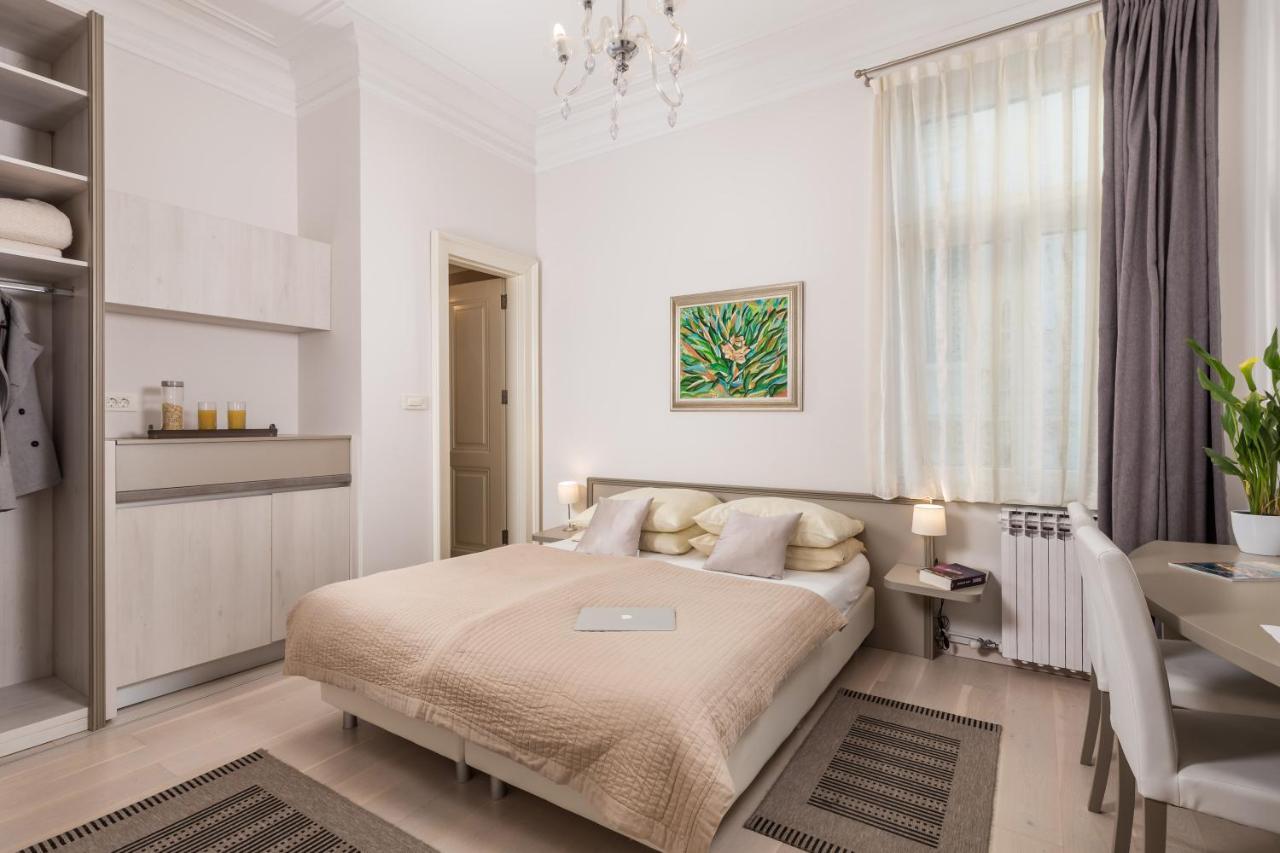 Villa Sokol Apartments Opatija Center Exterior photo
