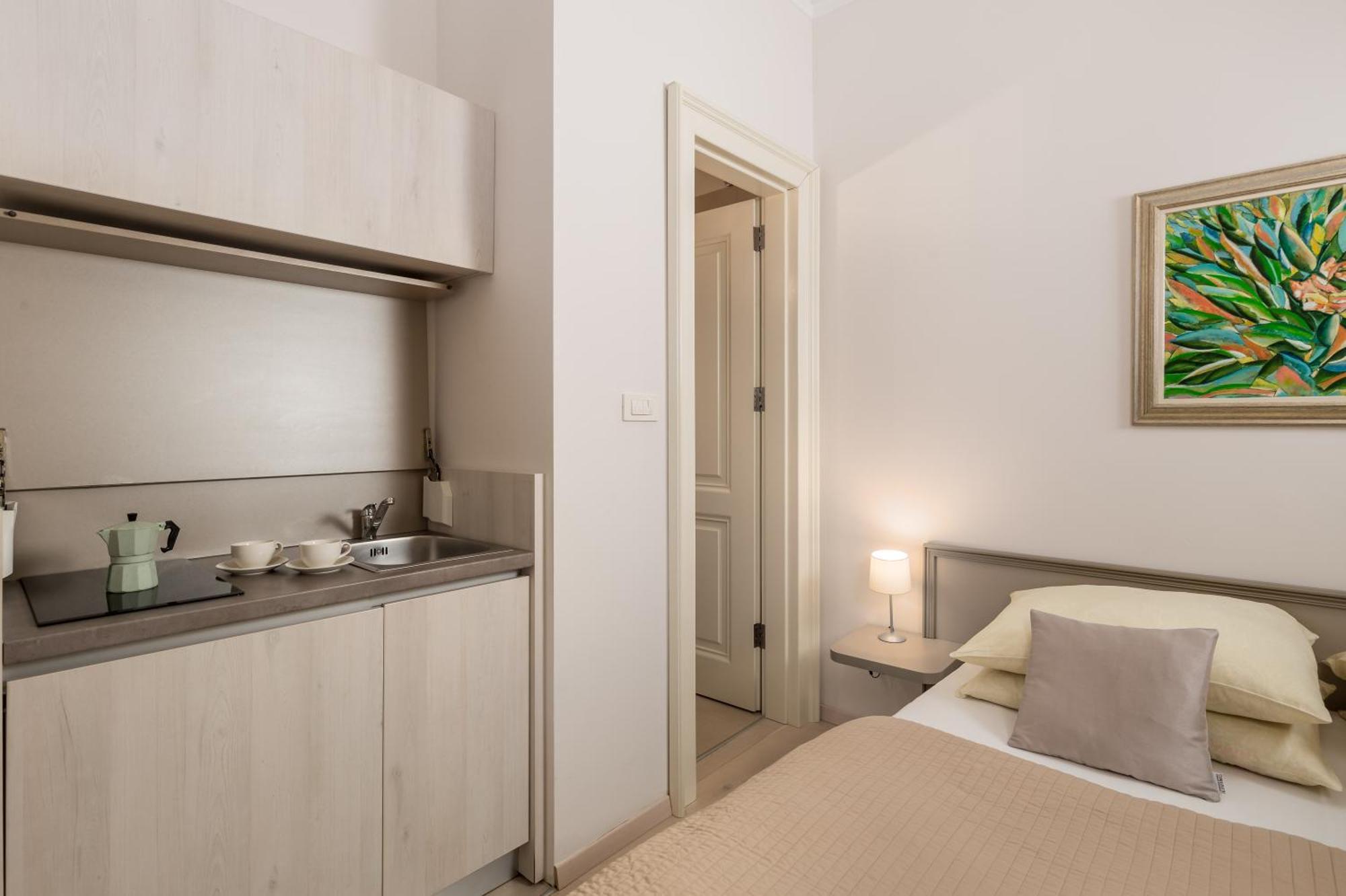 Villa Sokol Apartments Opatija Center Room photo