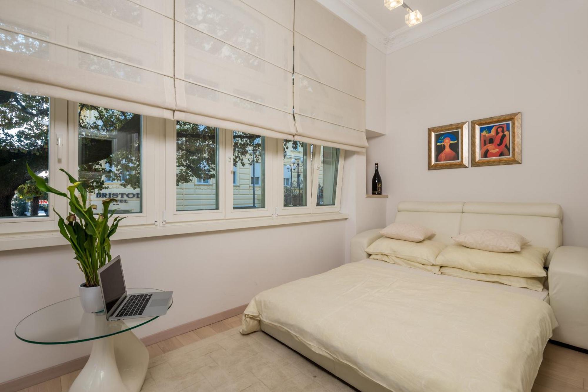 Villa Sokol Apartments Opatija Center Room photo